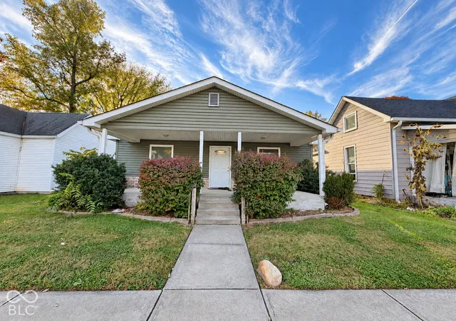 Photo 1 of Sale Pending at 921 S Pike St, Shelbyville, IN 46176 | MLS# 22133307 | Listing updated on 2026-10-28