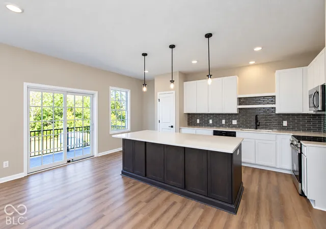 Photo 4 of Townhouse for sale at 5736 Birtz Rd, Indianapolis, IN 46216 | MLS# 22133312 | Listing updated on 2026-10-26
