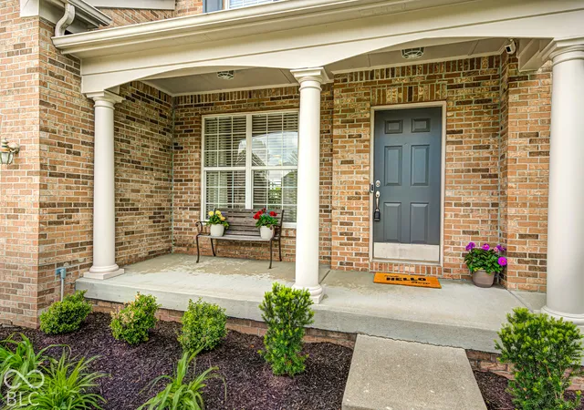 Photo 1 of Single family home for sale at 7851 Friends Crk, Avon, IN 46123 | MLS# 22133325 | Listing updated on 2026-10-29