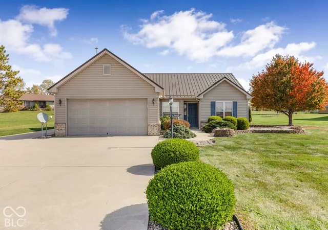 Photo 1 of Single family home for sale at 204 N 950 East, Greentown, IN 46936 | MLS# 22133329 | Listing updated on 2026-10-26