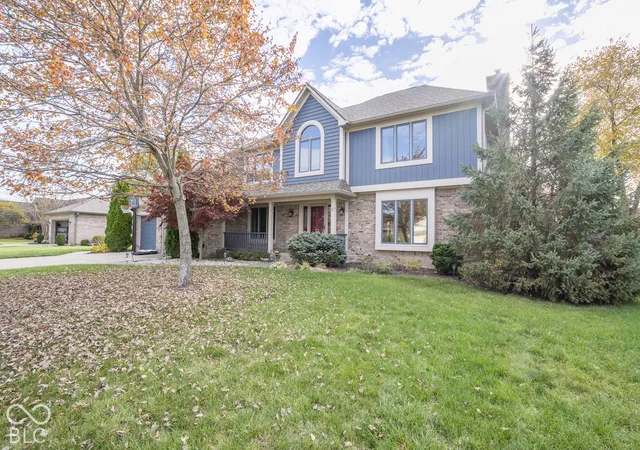 Photo 1 of Single family home for sale at 129 Yorkshire Blvd E, Indianapolis, IN 46229 | MLS# 22133332 | Listing updated on 2026-10-30