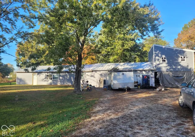Photo 1 of Single family home for sale at 3608 W Mill Crk Dr, Kingman, IN 47952 | MLS# 22133333 | Listing updated on 2026-10-28