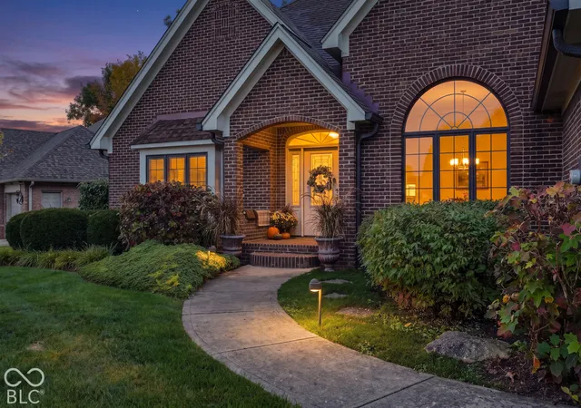 Photo 4 of Single family home for sale at 1435 Touchstone Dr, Indianapolis, IN 46239 | MLS# 22133336 | Listing updated on 2026-10-30