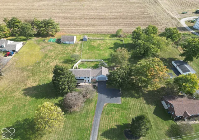 Photo 1 of Single family home for sale at 2575 Jonesville Rd, Columbus, IN 47201 | MLS# 22133349 | Listing updated on 2026-10-27