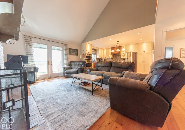 Photo 2 of Single family home for sale at 2575 Jonesville Rd, Columbus, IN 47201 | MLS# 22133349 | Listing updated on 2026-10-27