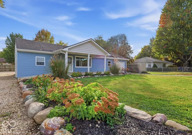 Photo 2 of Single family home for sale at 1425 E Meiks Rd, Shelbyville, IN 46176 | MLS# 22133351 | Listing updated on 2026-10-26