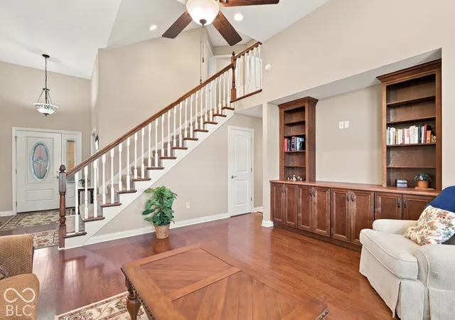 Photo 3 of Single family home for sale at 5504 N Lakeshore Dr, Muncie, IN 47304 | MLS# 22133366 | Listing updated on 2026-10-27