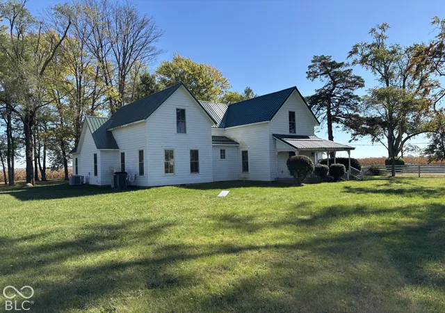 Photo 2 of Single family home for sale at 1866 N 450 Road W, Rushville, IN 46173 | MLS# 22133378 | Listing updated on 2026-10-28