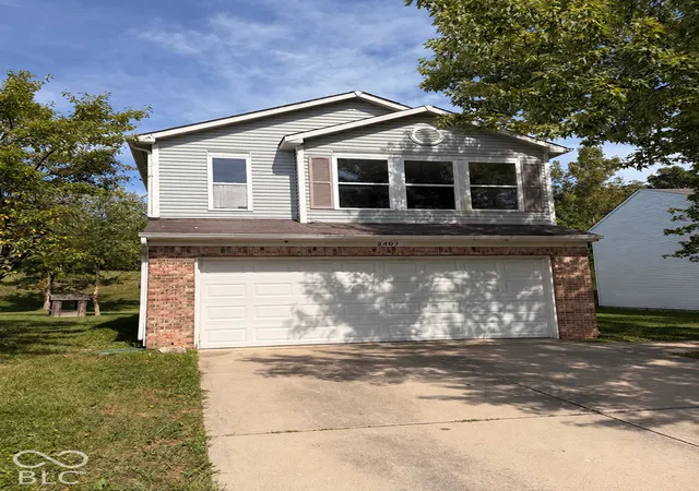 Photo 1 of Single family home for sale at 2407 Collins Way, Greenfield, IN 46140 | MLS# 22133382 | Listing updated on 2026-10-30