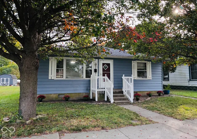 Photo 2 of Single family home for sale at 75 Mckinley St, Shelbyville, IN 46176 | MLS# 22133383 | Listing updated on 2026-10-27