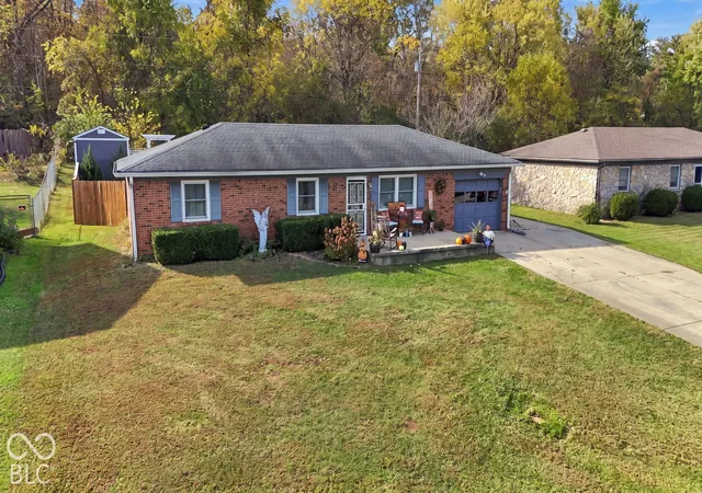 Single family home for sale at 80 Kings Xing, Mooresville, IN 46158 | MLS# 22133398