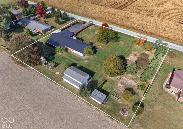 Photo 3 of Single family home for sale at 6907 W 700 North, Sharpsville, IN 46068 | MLS# 22133403 | Listing updated on 2026-10-27