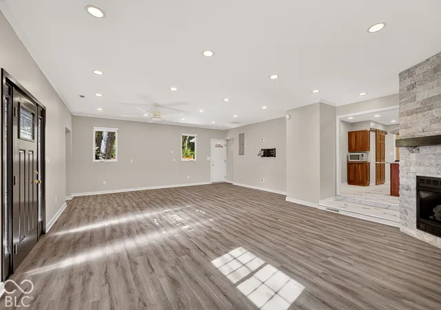 Photo 4 of Single family home for sale at 9306 Broadway St, Indianapolis, IN 46240 | MLS# 22133410 | Listing updated on 2026-10-29