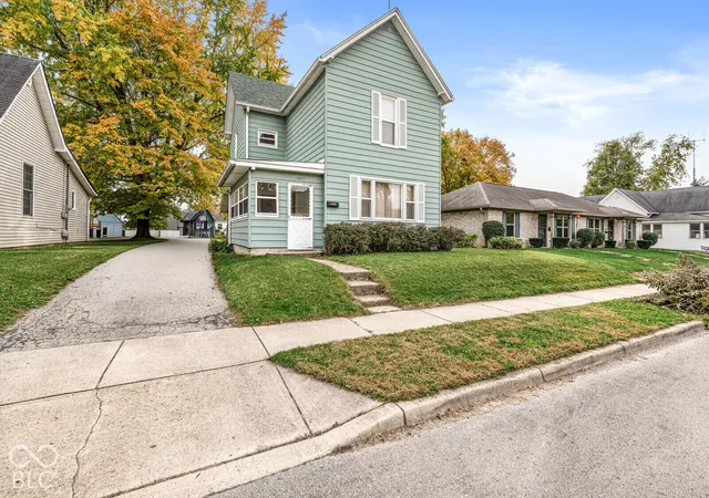 Photo 2 of Single family home for sale at 1517 Morton St, Noblesville, IN 46060 | MLS# 22133413 | Listing updated on 2026-10-27