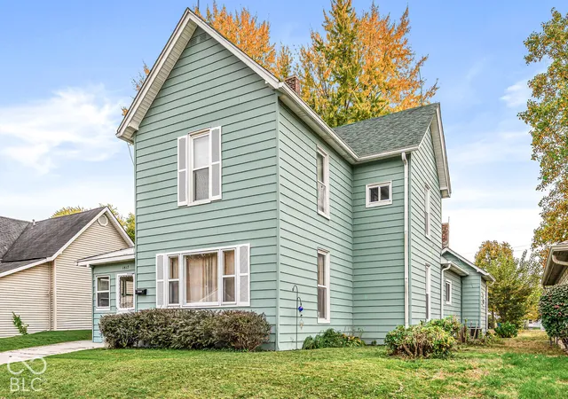 Photo 3 of Single family home for sale at 1517 Morton St, Noblesville, IN 46060 | MLS# 22133413 | Listing updated on 2026-10-27