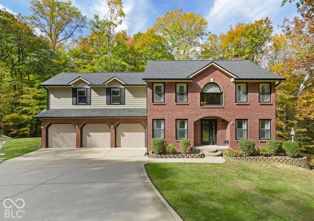 Photo 1 of Single family home for sale at 2960 Country Clb Ct, Martinsville, IN 46151 | MLS# 22133415 | Listing updated on 2026-10-27