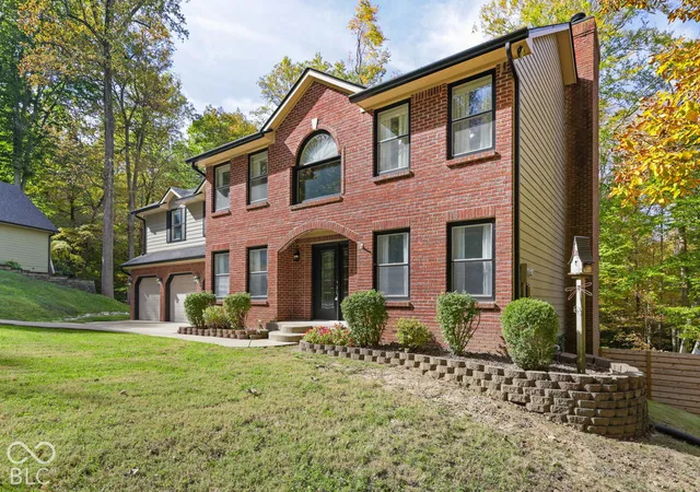 Photo 3 of Single family home for sale at 2960 Country Clb Ct, Martinsville, IN 46151 | MLS# 22133415 | Listing updated on 2026-10-27