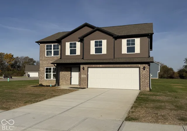 Photo 1 of Single family home for sale at 3104 Shasta Dr, Muncie, IN 47303 | MLS# 22133425 | Listing updated on 2026-10-26