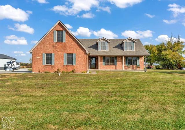 Photo 1 of Single family home for sale at 22 W County Rd 1075 N, Lizton, IN 46149 | MLS# 22133427 | Listing updated on 2026-10-27
