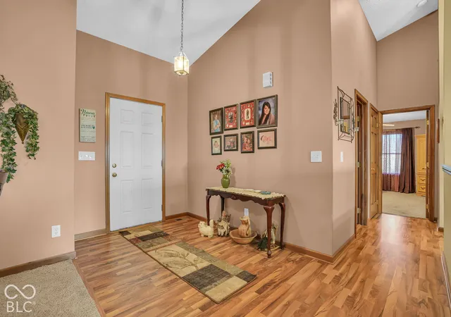 Photo 3 of Single family home for sale at 22 W County Rd 1075 N, Lizton, IN 46149 | MLS# 22133427 | Listing updated on 2026-10-27
