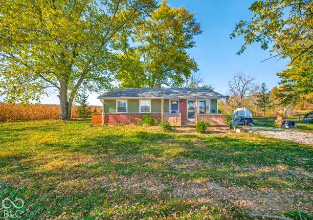 Photo 4 of Single family home for sale at 1968 W State Rd 44, Franklin, IN 46131 | MLS# 22133428 | Listing updated on 2026-10-29