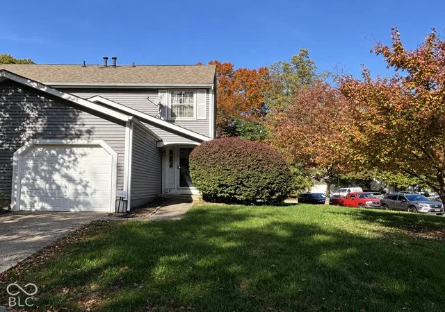 Photo 1 of Condo for sale at 9460 Aspen Grv Ln, Indianapolis, IN 46250 | MLS# 22133444 | Listing updated on 2026-10-28