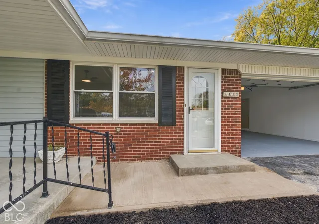 Photo 3 of Single family home for sale at 7435 Hiner Ln, Indianapolis, IN 46219 | MLS# 22133447 | Listing updated on 2026-10-27