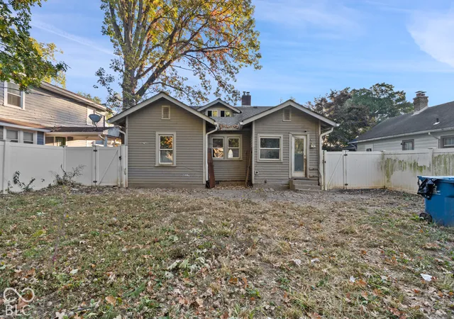 Photo 3 of Single family home for sale at 3916 Winthrop, Indianapolis, IN 46205 | MLS# 22133454 | Listing updated on 2026-10-28