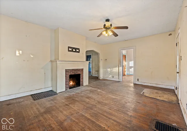 Photo 4 of Single family home for sale at 3916 Winthrop, Indianapolis, IN 46205 | MLS# 22133454 | Listing updated on 2026-10-28