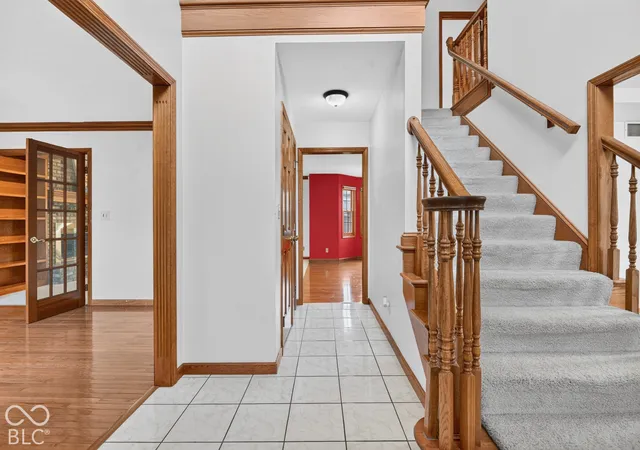 Photo 1 of Single family home for sale at 1424 Blackhawk Dr, Columbus, IN 47201 | MLS# 22133458 | Listing updated on 2026-10-29