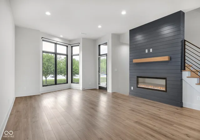 Photo 3 of Single family home for sale at 671 E 16th Street, Indianapolis, IN 46202 | MLS# 22133470 | Listing updated on 2026-10-26