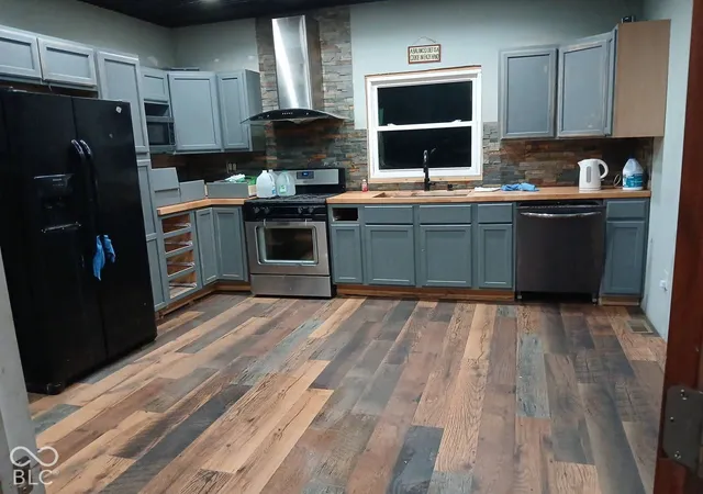 Photo 2 of Single family home for sale at 1003 Arrow Ave, Anderson, IN 46016 | MLS# 22133475 | Listing updated on 2026-10-27