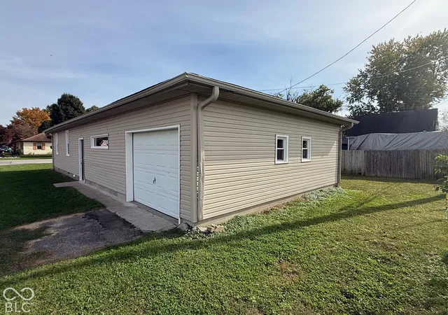 Photo 4 of Single family home for sale at 1610 Josephine St, Martinsville, IN 46151 | MLS# 22133479 | Listing updated on 2026-10-26