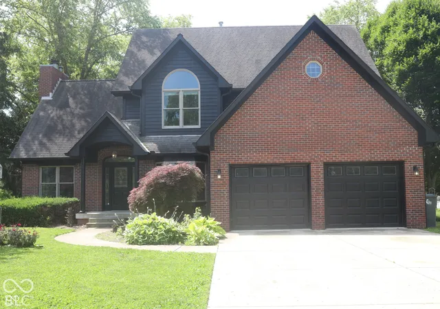 Photo 1 of Single family home for sale at 441 W Thompson Rd, Indianapolis, IN 46217 | MLS# 22133481 | Listing updated on 2026-10-26