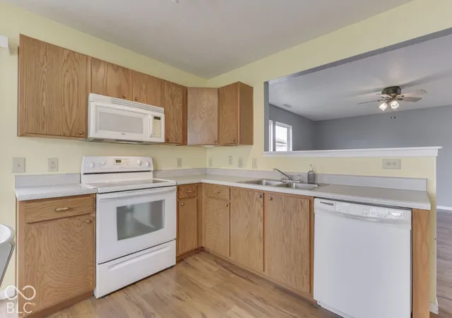 Photo 3 of Single family home for sale at 7952 States Bnd Dr, Indianapolis, IN 46239 | MLS# 22133493 | Listing updated on 2026-10-27