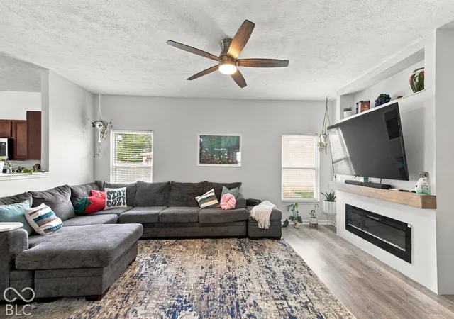 Photo 3 of Single family home for sale at 3091 Harvest Grv Ln, Bargersville, IN 46106 | MLS# 22133505 | Listing updated on 2026-10-27