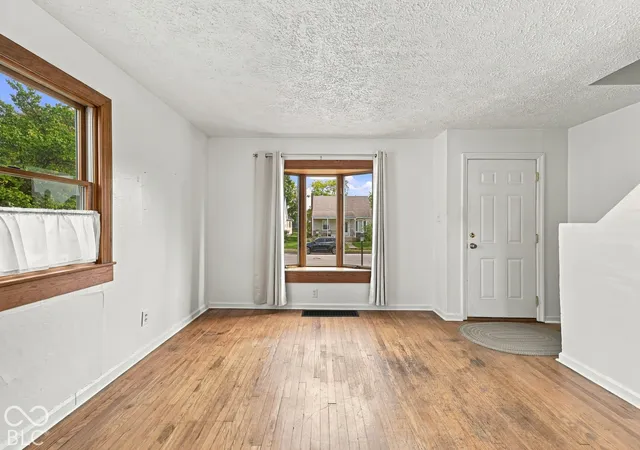 Photo 4 of Single family home for sale at 2026 Winton Ave, Indianapolis, IN 46224 | MLS# 22133506 | Listing updated on 2026-10-27