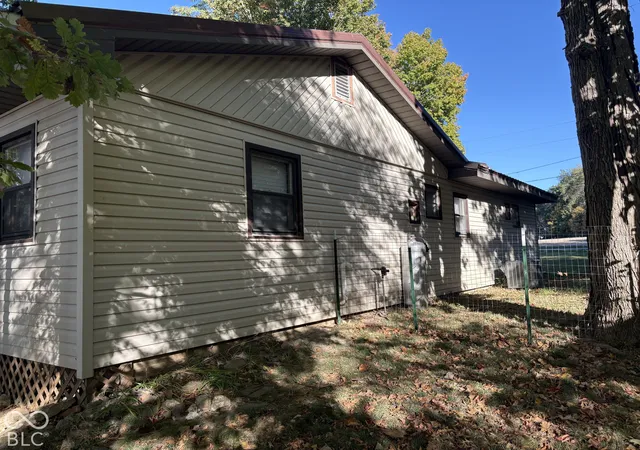 Photo 4 of Single family home for sale at 3598 Roland Dr, Kingman, IN 47952 | MLS# 22133507 | Listing updated on 2026-10-27