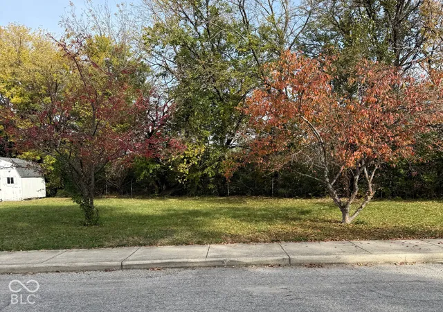 Photo 1 of Land for sale at 928 Cottage Ave, Indianapolis, IN 46203 | MLS# 22133509 | Listing updated on 2026-10-27