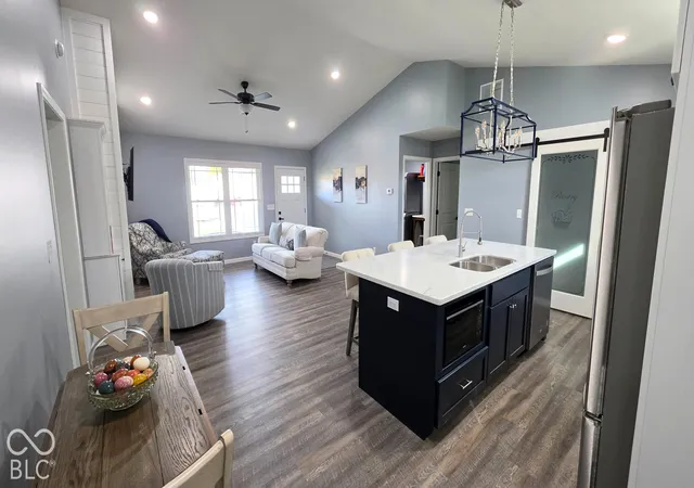 Photo 3 of Single family home for sale at 729 Marley Ln, Seymour, IN 47274 | MLS# 22133510 | Listing updated on 2026-10-27