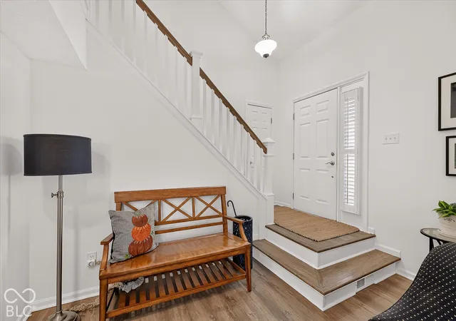 Photo 3 of Condo for sale at 2509 Chaseway Ct, Indianapolis, IN 46268 | MLS# 22133513 | Listing updated on 2026-10-28