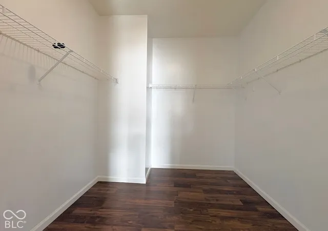 Photo 4 of Single family home for sale at 724 Winding Grv Dr, Indianapolis, IN 46217 | MLS# 22133519 | Listing updated on 2026-10-27