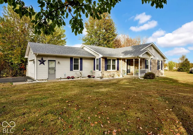 Photo 1 of Single family home for sale at 2881 White Hall Dr, North Vernon, IN 47265 | MLS# 22133524 | Listing updated on 2026-10-27