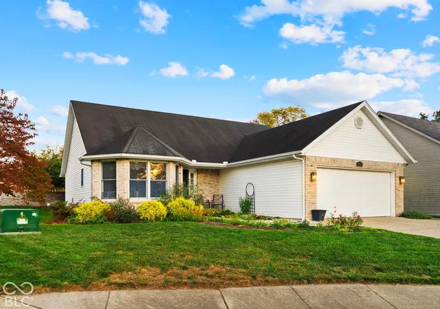 Photo 3 of Single family home for sale at 2468 Dutch Ln, Terre Haute, IN 47802 | MLS# 22133532 | Listing updated on 2026-10-28