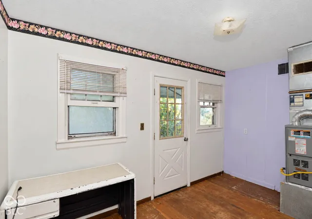 Photo 3 of Single family home for sale at 1462 Standish Ave, Indianapolis, IN 46227 | MLS# 22133538 | Listing updated on 2026-10-27