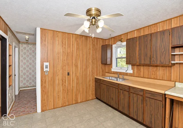 Photo 4 of Single family home for sale at 1462 Standish Ave, Indianapolis, IN 46227 | MLS# 22133538 | Listing updated on 2026-10-27