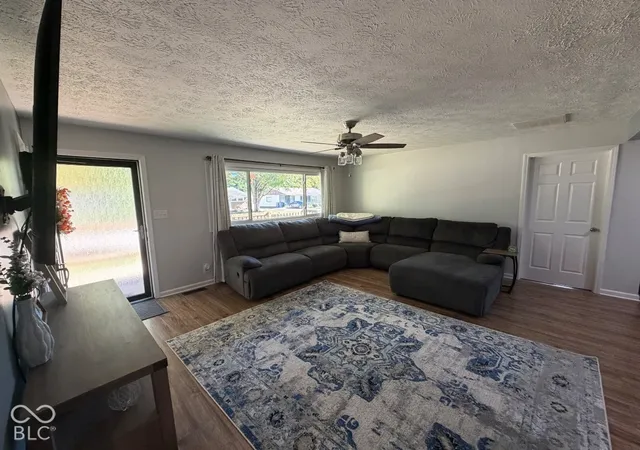 Photo 2 of Single family home for sale at 510 S Saratoga Dr, Brownsburg, IN 46112 | MLS# 22133540 | Listing updated on 2026-10-27
