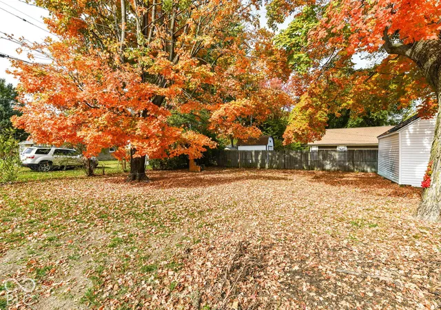 Photo 4 of Single family home for sale at 1725 Euclid Dr, Anderson, IN 46011 | MLS# 22133543 | Listing updated on 2026-10-27