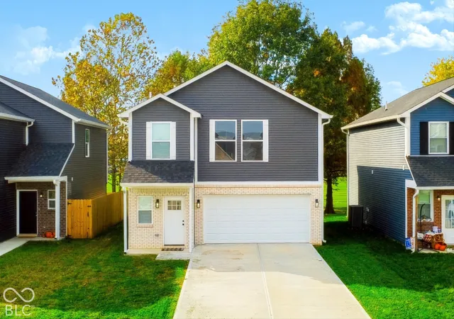 Photo 1 of Single family home for sale at 1090 Tomahawk Pl, Martinsville, IN 46151 | MLS# 22133555 | Listing updated on 2026-10-28
