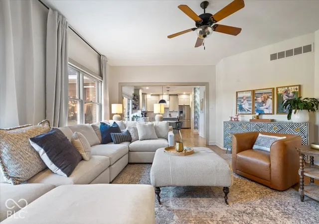 Photo 3 of Single family home for sale at 553 Fox Ln, Carmel, IN 46032 | MLS# 22133560 | Listing updated on 2026-10-30